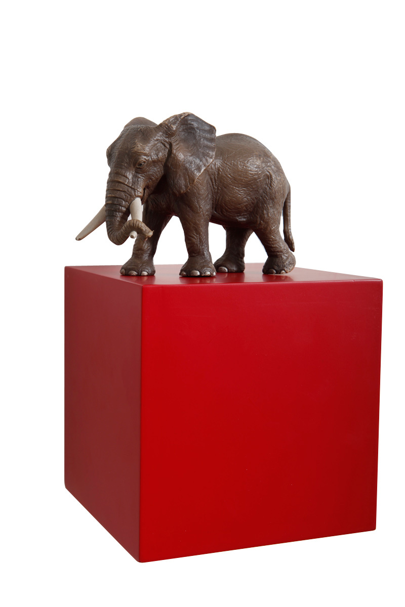 Etag&egrave;re murale design rouge CUBIK