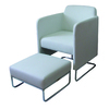 Fauteuil blanc moderne NOLAN et son repose pieds assorti  image pub1