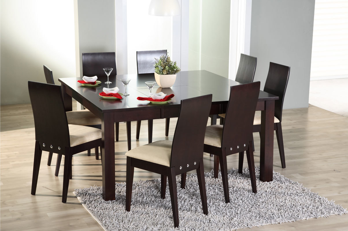 La table JADON avec rallonge et ses 4 chaises EVA