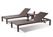 Lot de 2 chaises longues + table r&eacute;sine tress&eacute;e chocolat MARQUISES