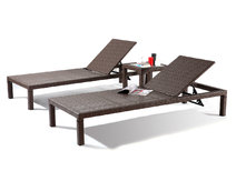 Lot de 2 chaises longues + table r&eacute;sine tress&eacute;e chocolat MARQUISES