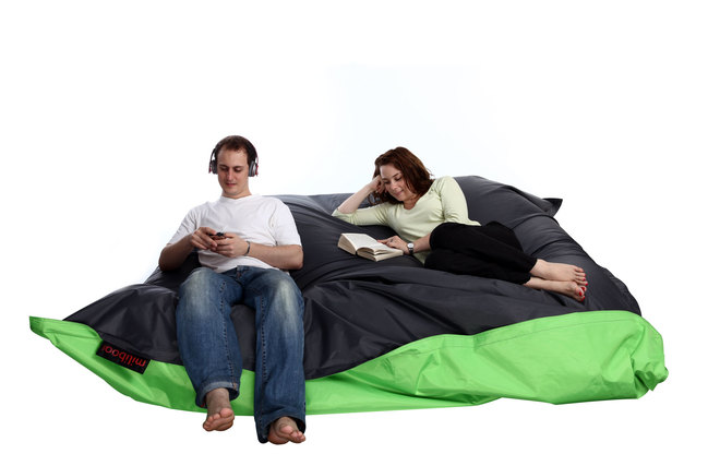 Pouf g&eacute;ant design bicolore vert et gris FAMILY MILIBAG 