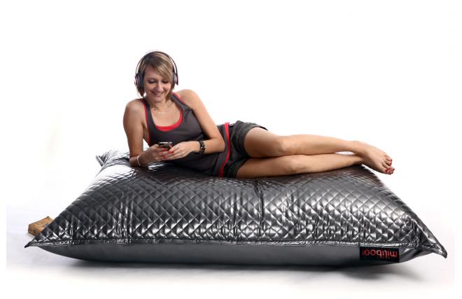 Pouf g&eacute;ant design matelass&eacute; argent&eacute; BIG MILIBAG TREND 