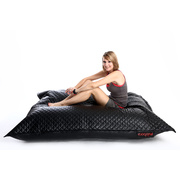 Pouf g&eacute;ant design matelass&eacute; noir BIG MILIBAG TREND 