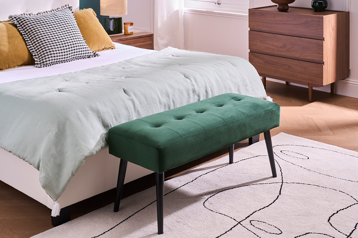Banc design capitonn en tissu velours vert fonc et mtal noir L96 cm GUESTA