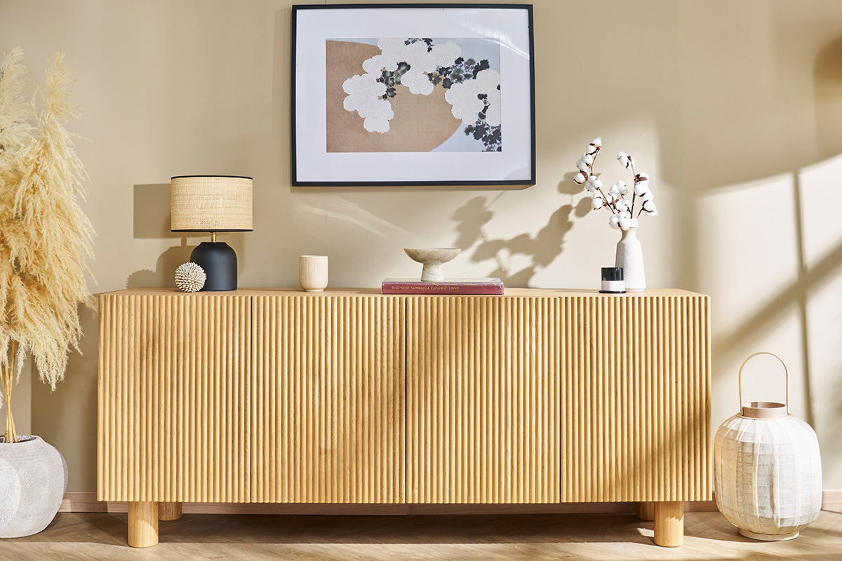 Buffet design en bois clair chne massif grav 4 portes L180 cm GOSHI