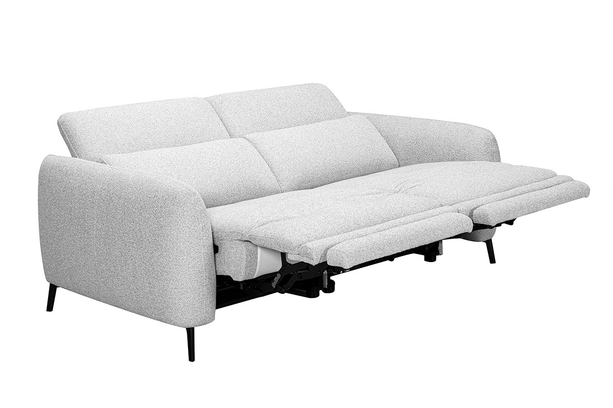 Canap� 3 places avec t�ti�res ajustables et repose-pieds �lectrique en tissu effet velours textur� gris clair et m�tal TIGNES