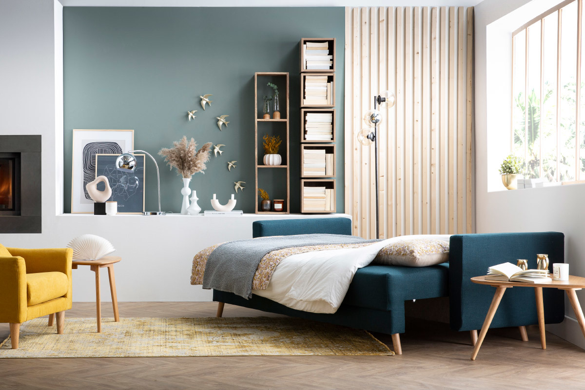 Canap convertible avec coffre 3 places en tissu beige et bois clair MIRA