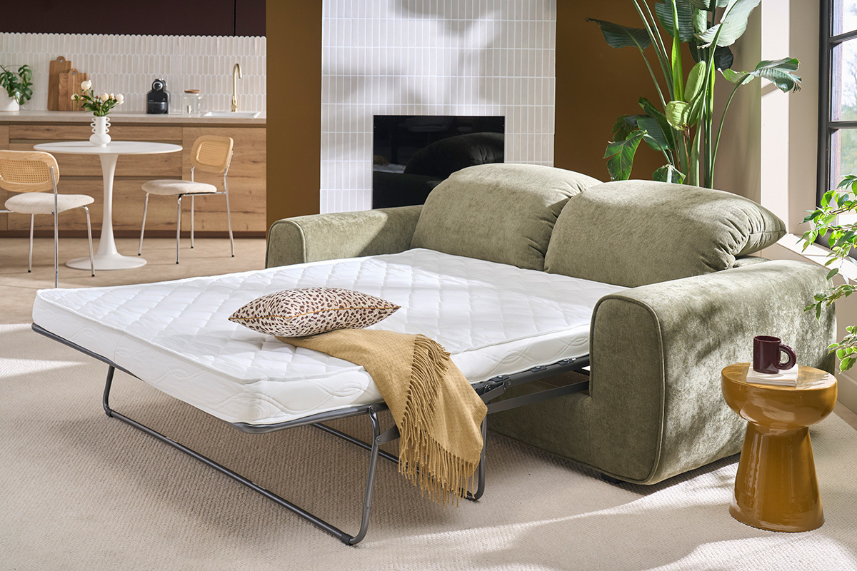 Canap� convertible avec t�ti�res ajustables 3 places en tissu effet velours textur� vert kaki NOAM