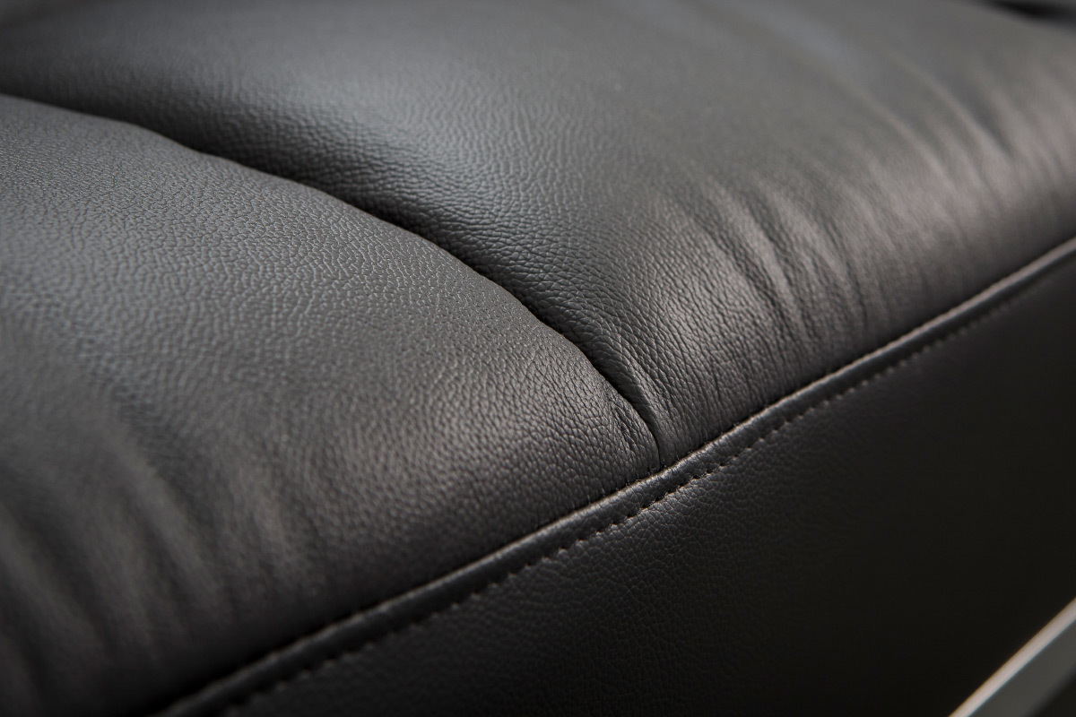 Canap convertible cuir 3 places noir MANHATTAN - cuir de vache