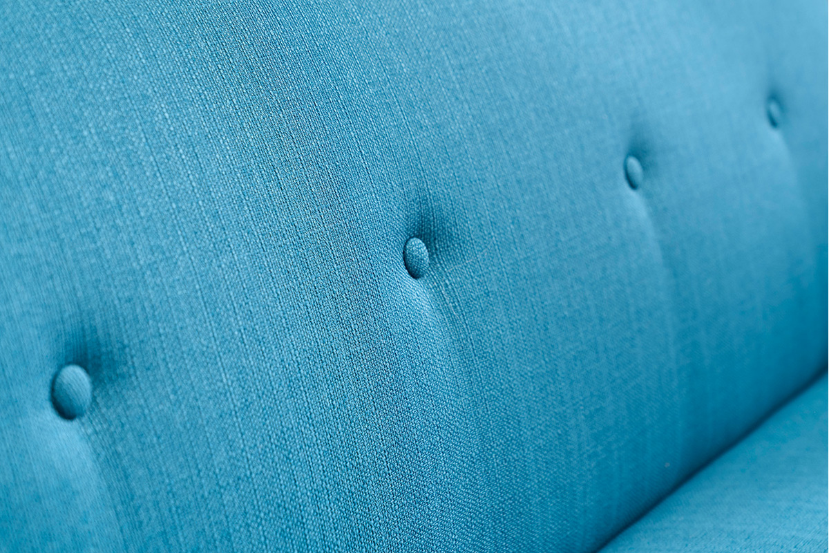 Canap� convertible scandinave 3 places en tissu bleu canard et bois clair OSCAR