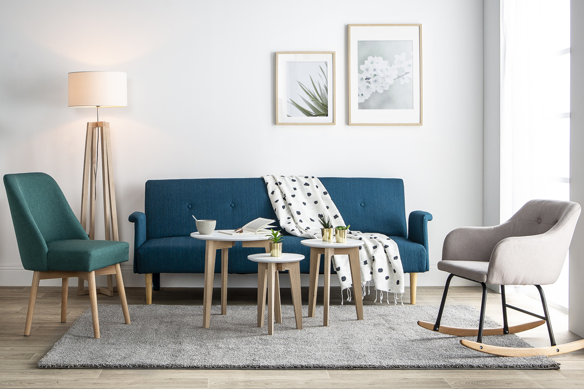 Canap convertible scandinave 3 places en tissu bleu canard et bois clair OSCAR