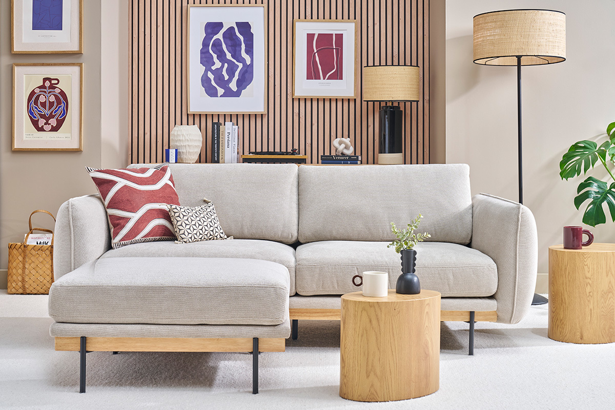 Canap� design 3 places et repose-pieds en tissu chenille beige et m�tal noir TODD