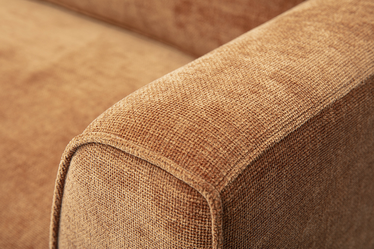 Canap� design en tissu effet velours textur� terre br�l�e 3 places GRAMMY