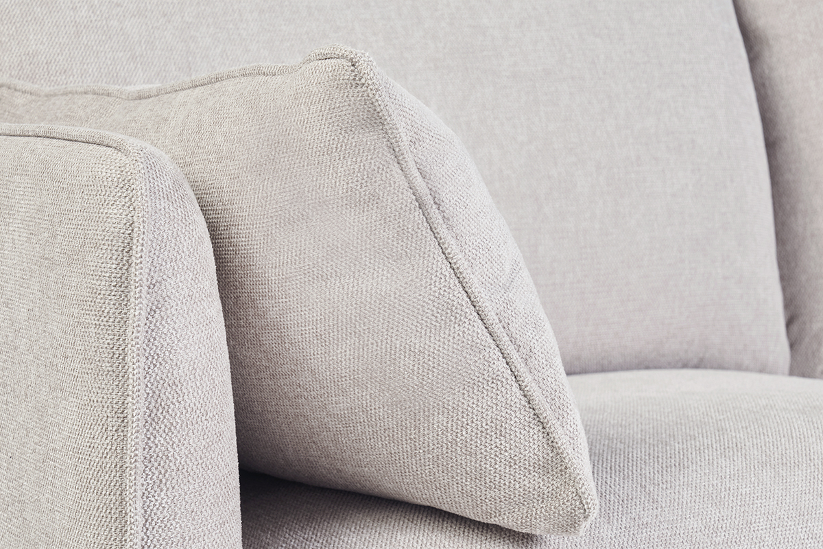Canap scandinave 3 places en tissu effet velours textur beige et bois clair CLAYTON