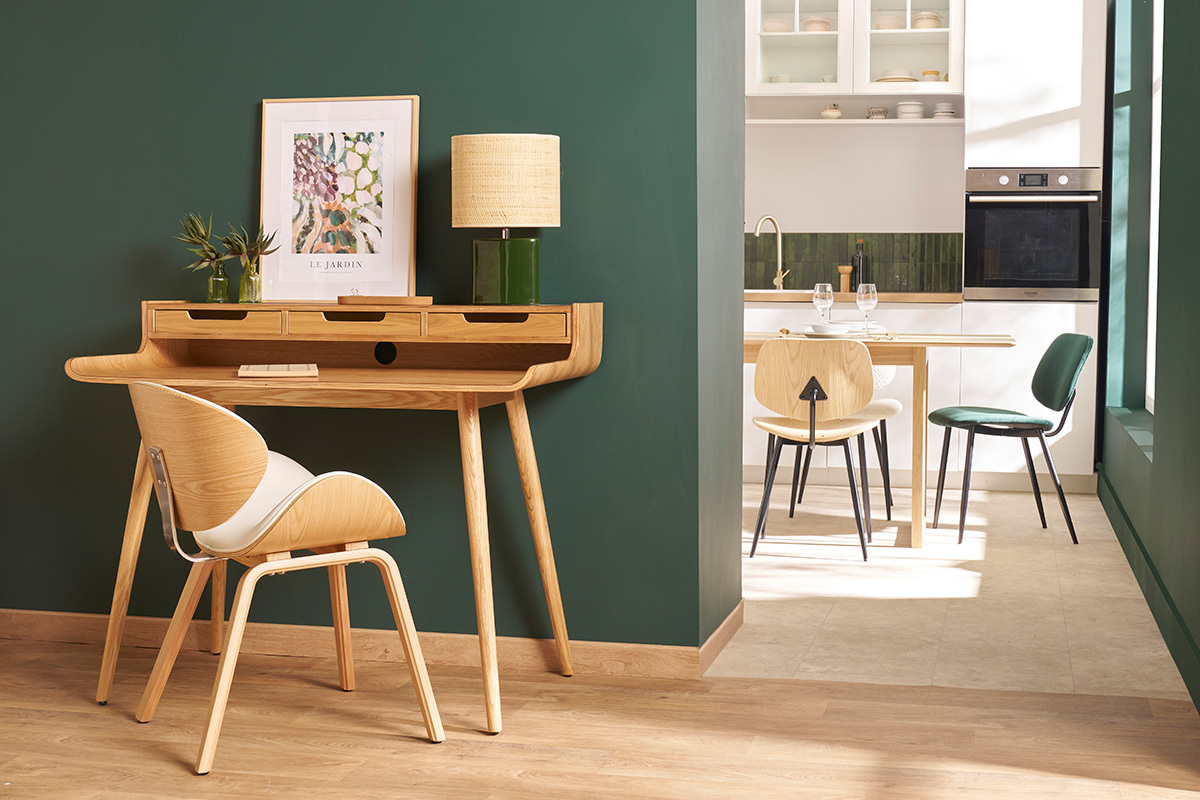 Chaise design blanche et bois fonc noyer WALNUT