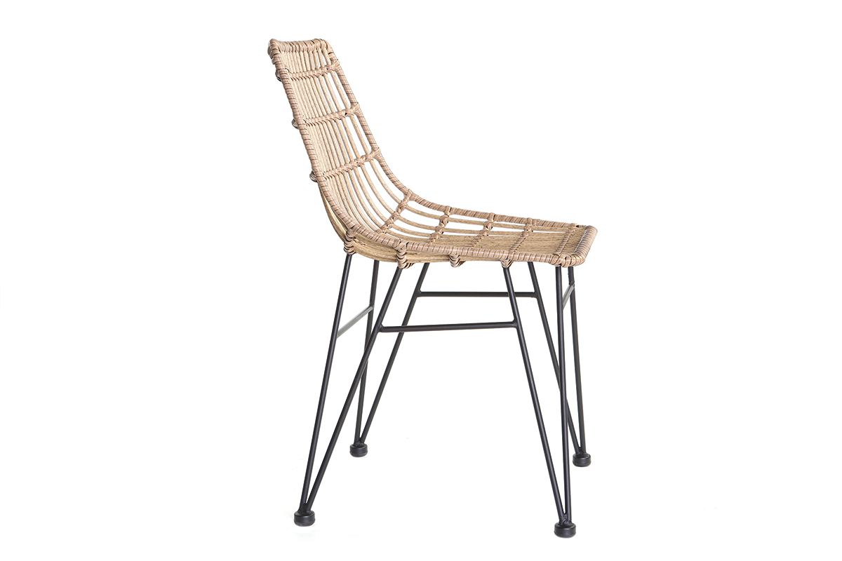 Chaise design en fils de r�sine fa�on rotin MAJA