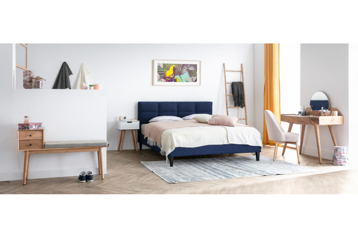 Chaise scandinave en tissu rose LIV