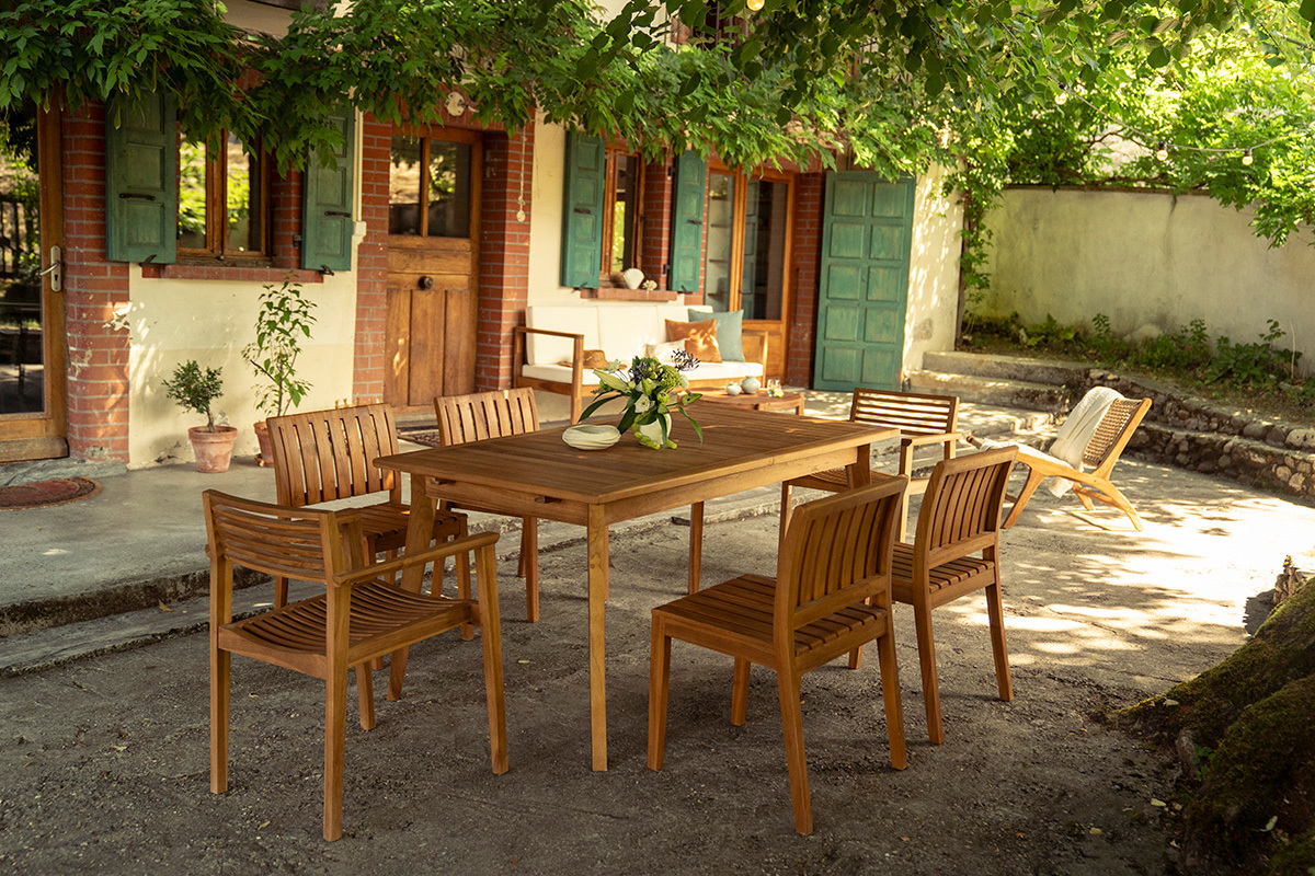 Chaises de jardin empilables en bois teck massif (lot de 2) TECKA