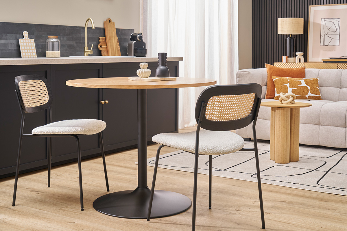 Chaises design en tissu effet laine boucle blanc, mtal noir et cannage rotin (lot de 2) MIRANDA