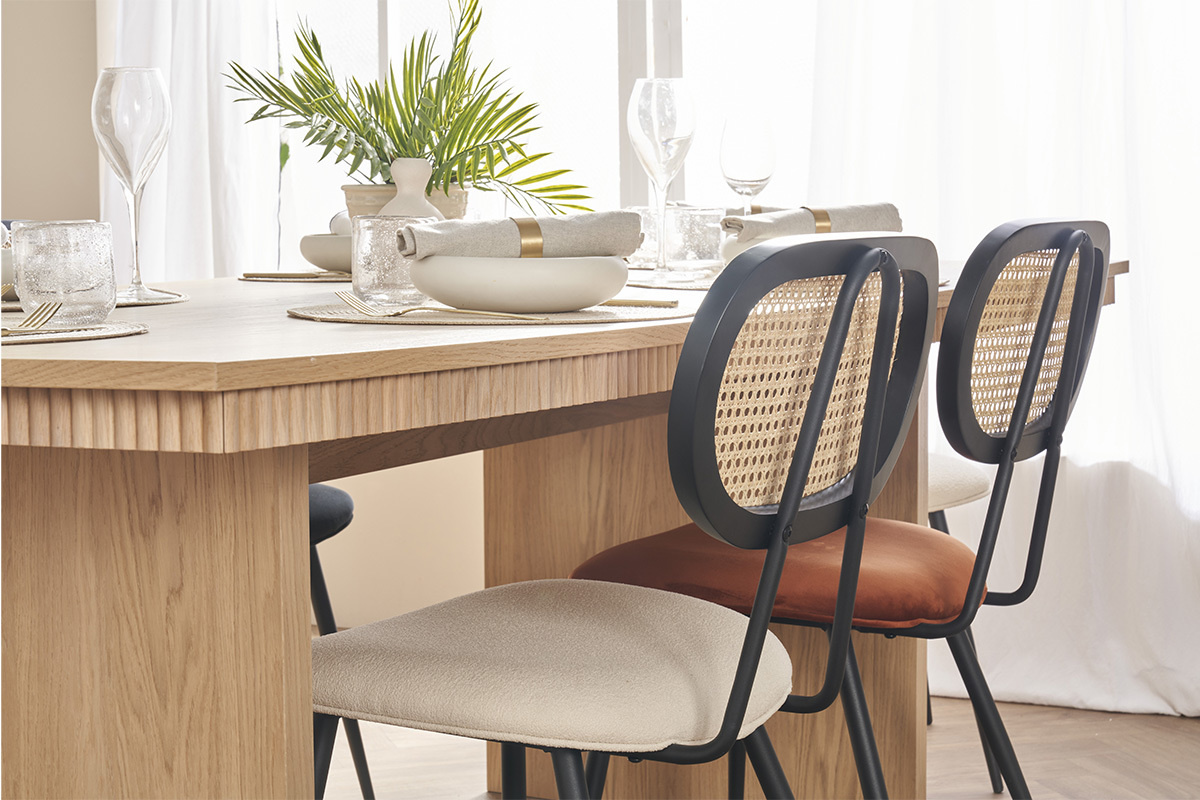 Chaises design en velours terre br�l�e, m�tal noir et cannage rotin (lot de 2) SWANN