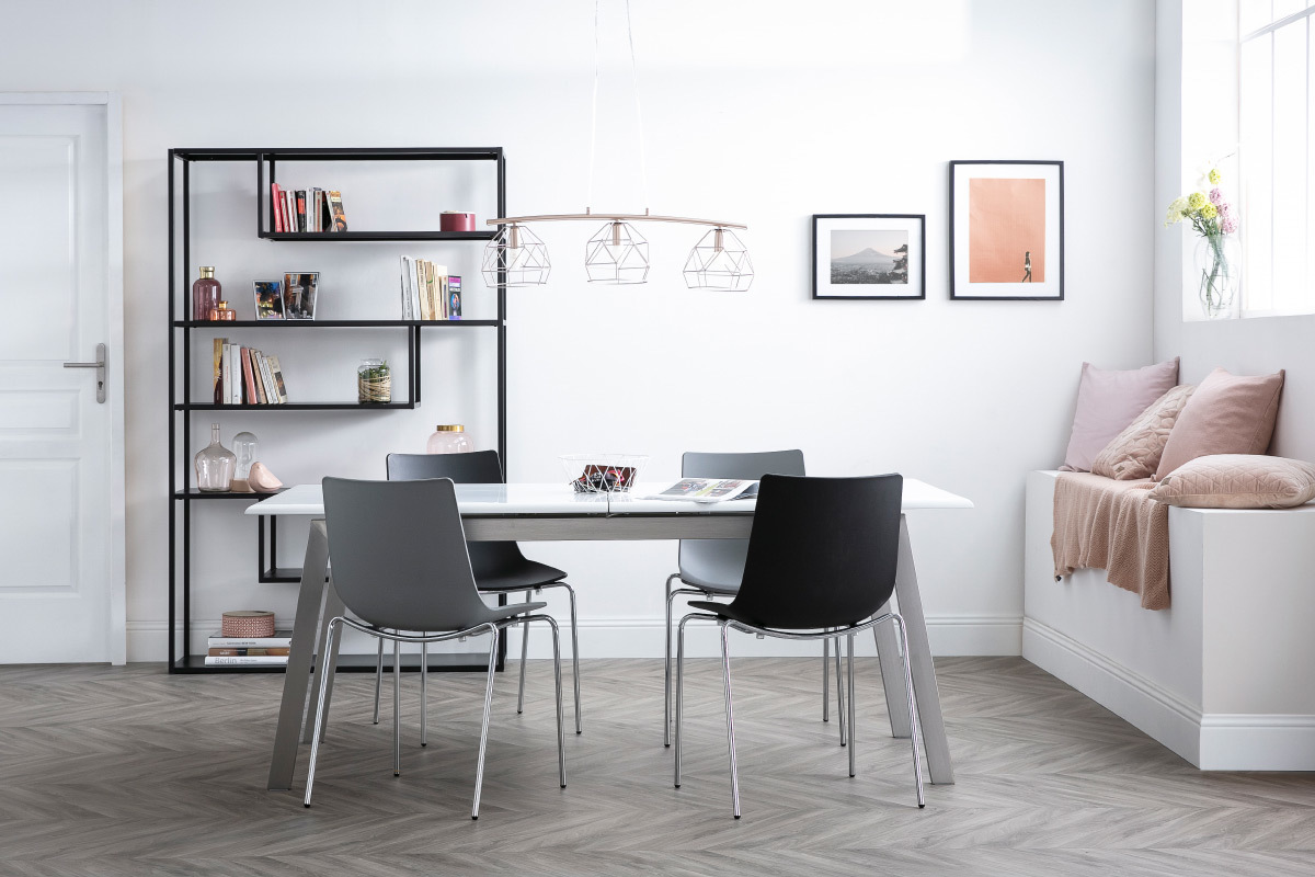 Chaises design grises empilables avec pieds en m�tal (lot de 2) CELEBRATION