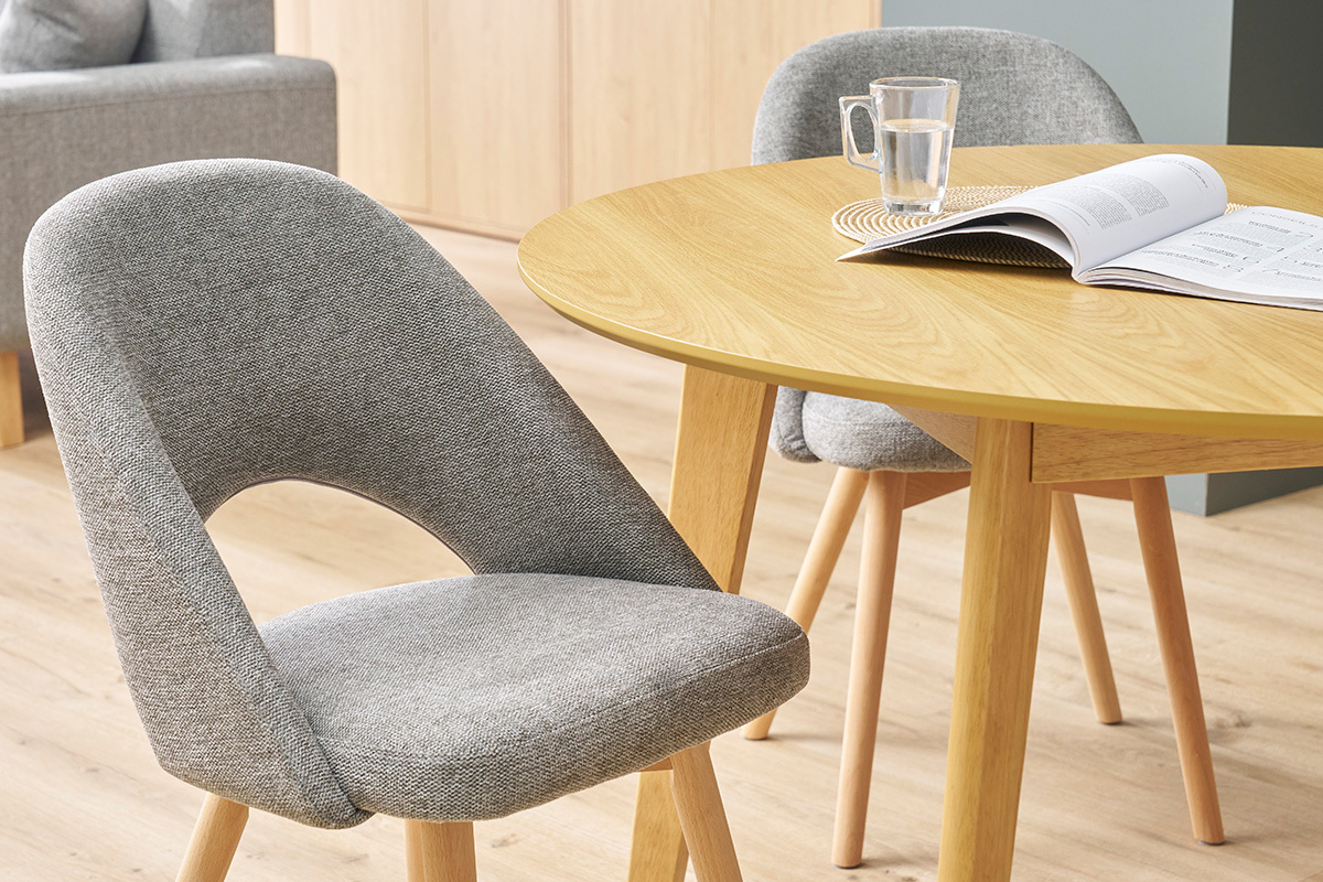 Chaises scandinaves en tissu effet velours textur gris et bois clair (lot de 2) COSETTE
