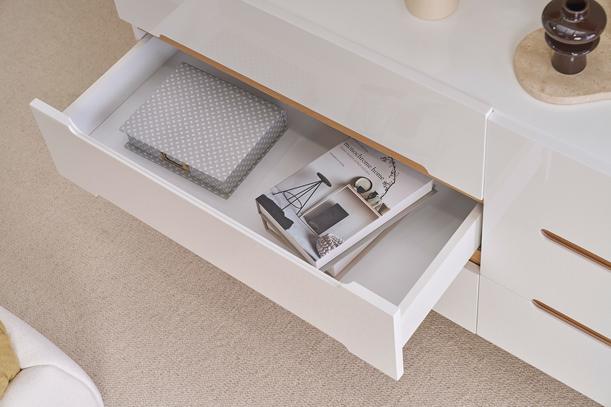 Commode scandinave finition blanc brillant laqu 6 tiroirs L160 cm MELKA