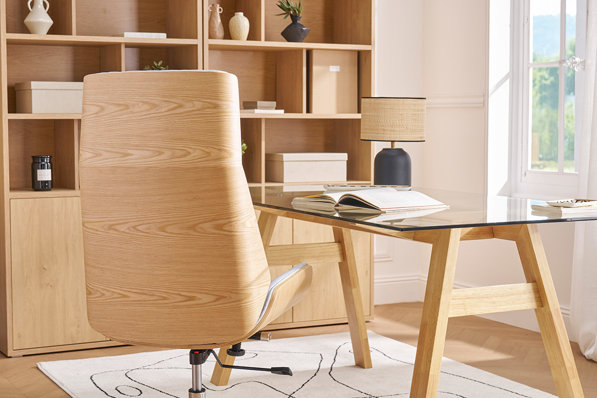 Fauteuil de bureau de direction design en tissu gris clair, bois clair et acier chrom CURVED