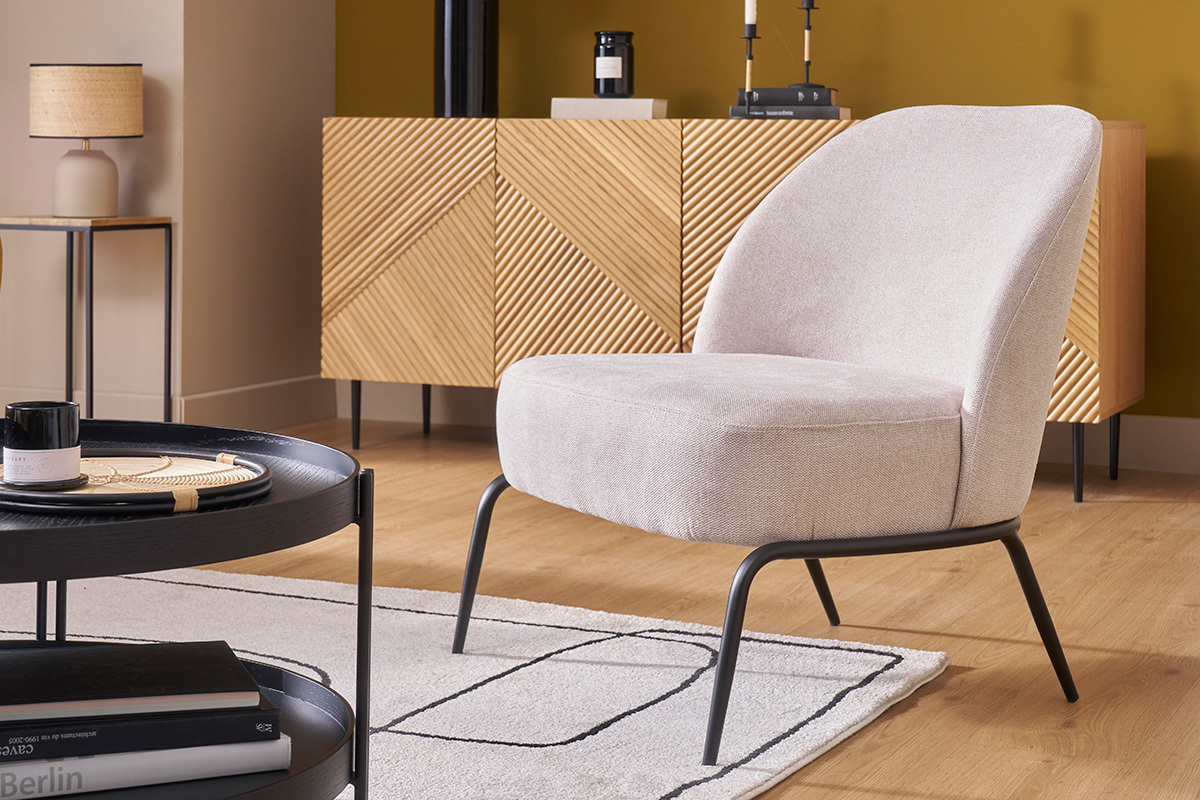 Fauteuil design en tissu effet velours textur beige et mtal noir BREGO