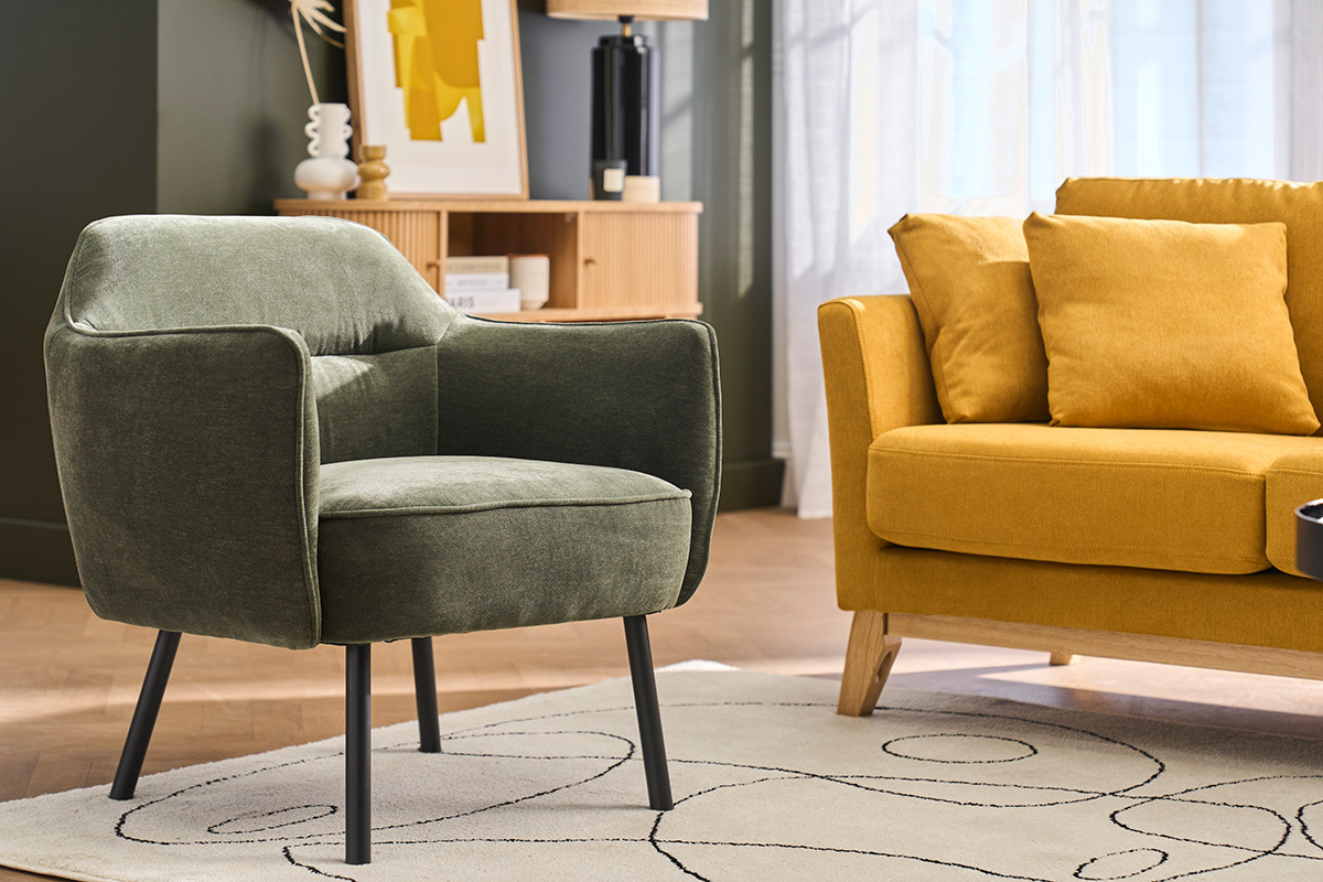 Fauteuil design en tissu effet velours vert kaki et m�tal noir LAURENS