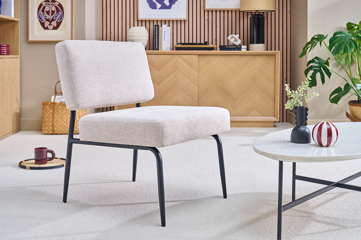 Fauteuil en tissu chenille beige et m�tal noir VEDANA