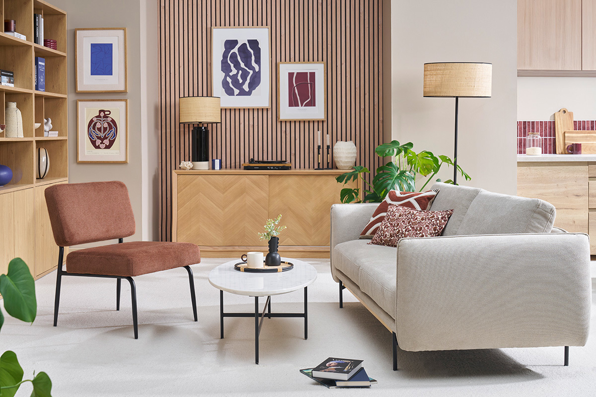 Fauteuil en tissu chenille terre br�l�e et m�tal noir VEDANA