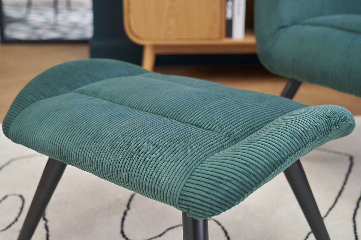 Fauteuil et repose-pieds design en tissu velours c�tel� vert et m�tal noir ZOE