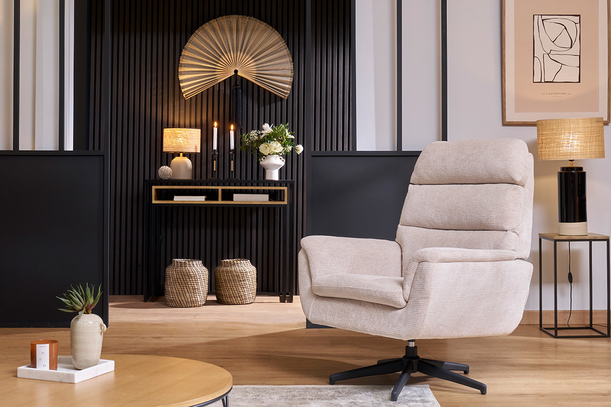Fauteuil pivotant en tissu chenille bleu fonc et mtal noir JONAH