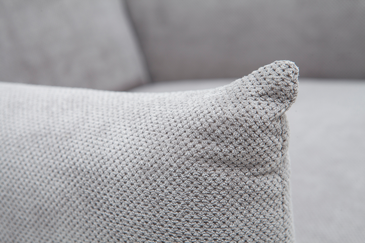 Fauteuil scandinave en tissu effet velours textur� gris clairet bois clair AGAPE