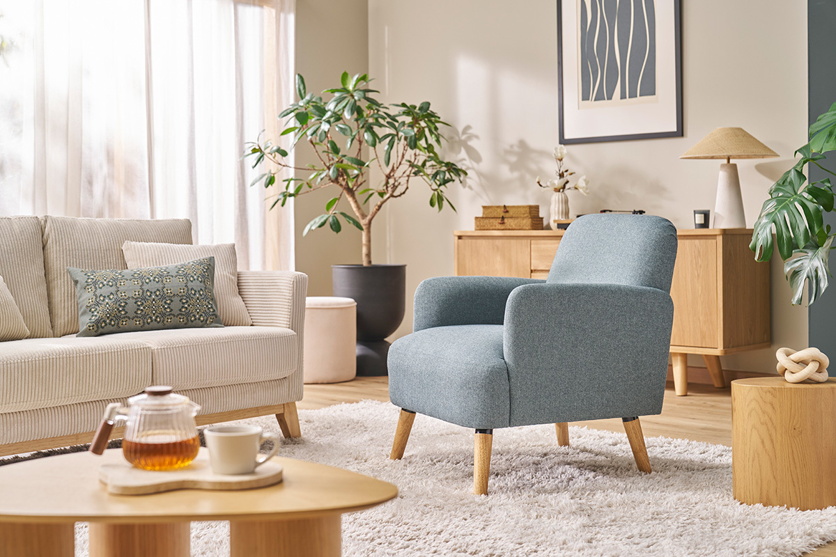 Fauteuil scandinave en tissu effet velours vert kaki et bois clair ISKO