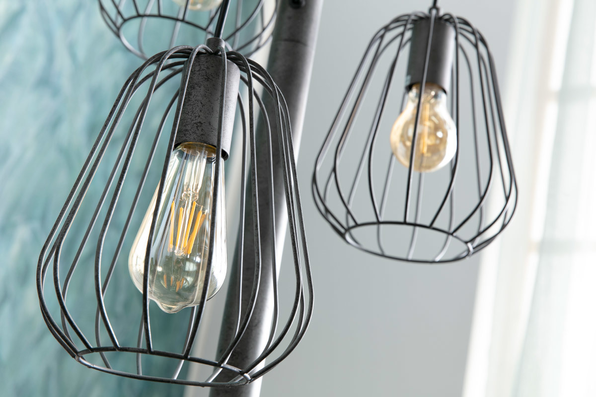 Lampadaire industriel en m�tal finition argent ancien JELLY