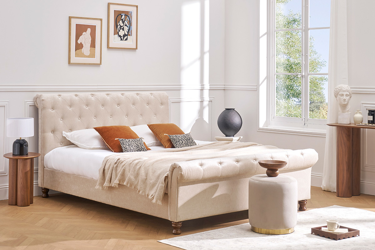 Lit Double Velours Cambridge 160x200 - Tête De Lit Capitonnée Beige - Cadre Bois & Sommier Lattes Peuplier