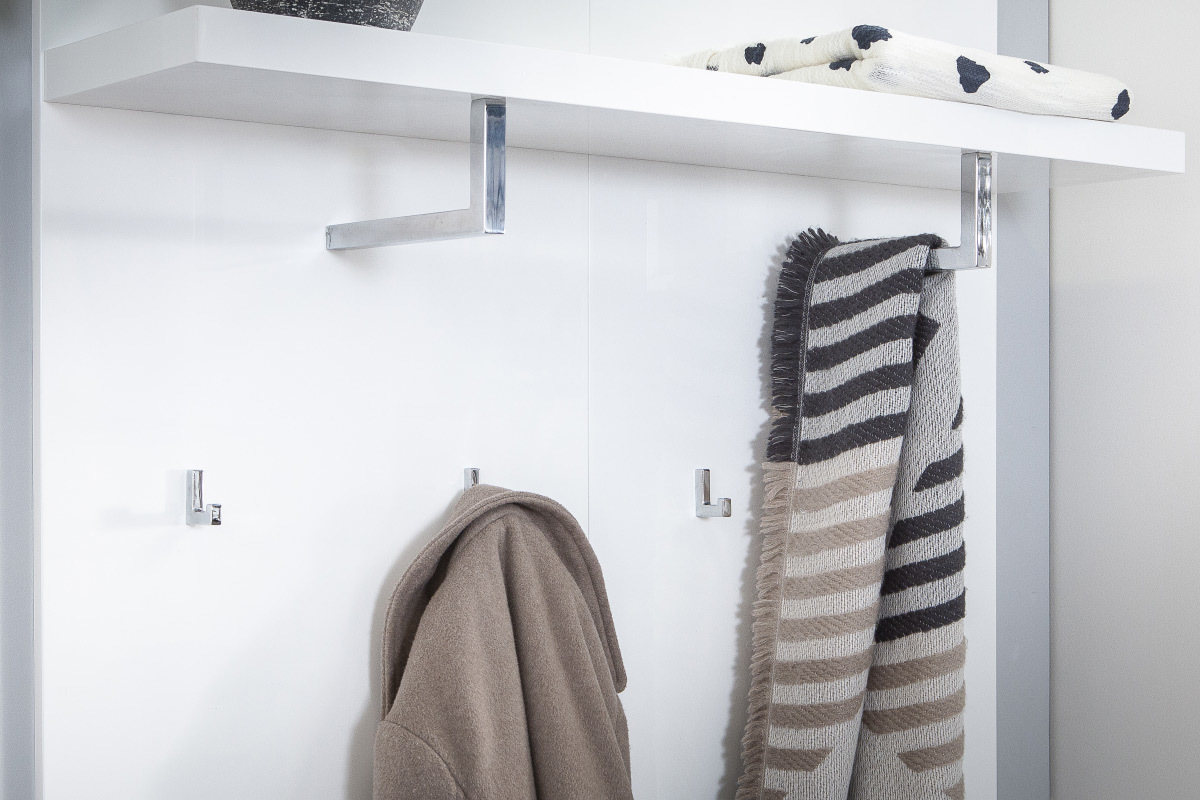 Meuble d'entr�e blanc laqu� avec �tag�re porte-manteau WELCOME