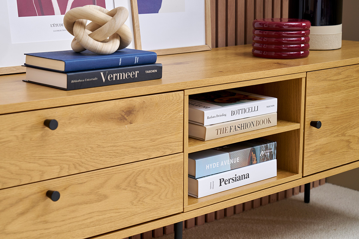 Meuble TV finition en bois clair ch�ne et m�tal noir L160 cm PERNELLE