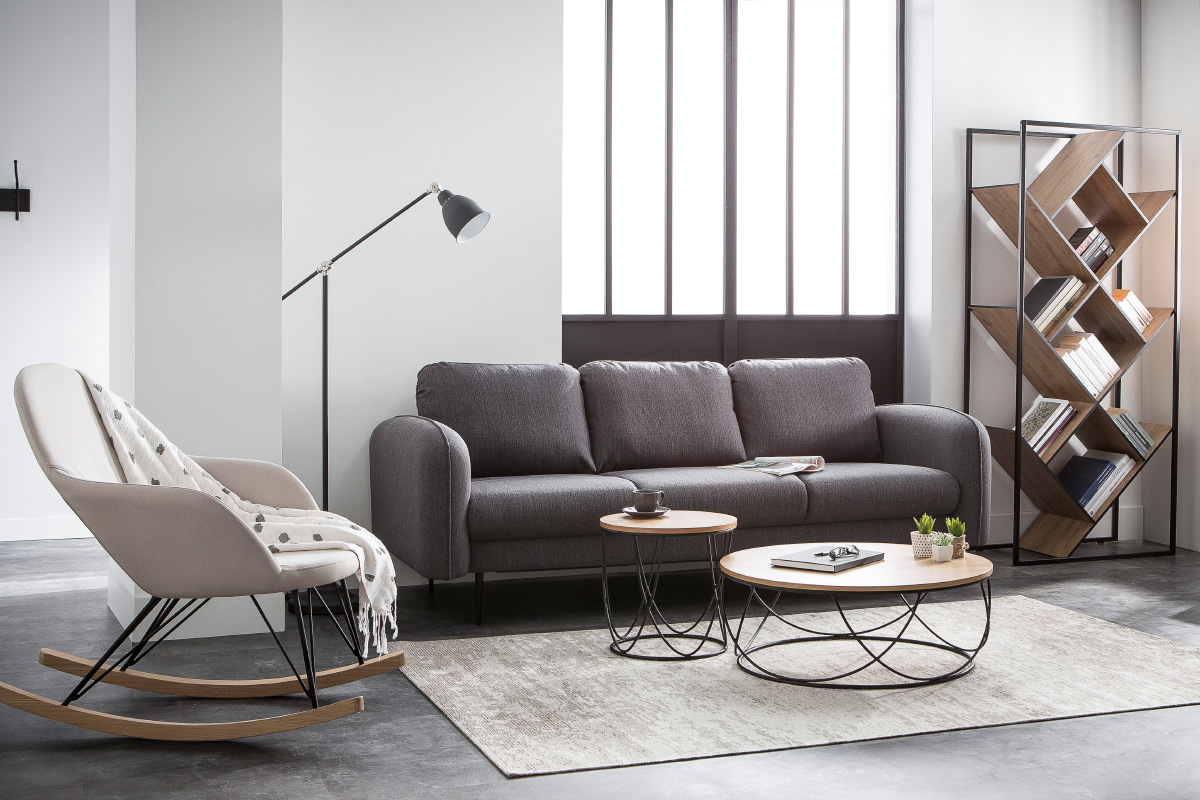 Rocking chair en tissu beige crme, bois clair et mtal noir JHENE