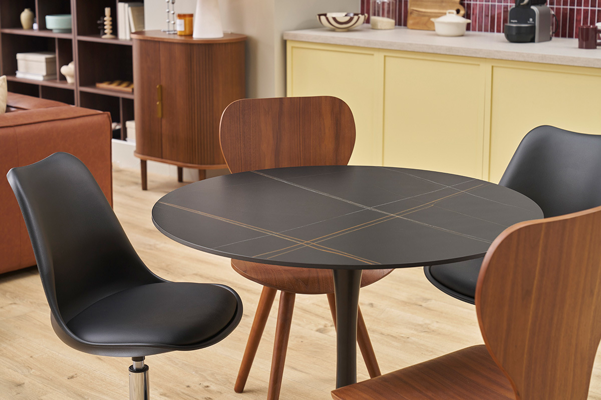 Table � manger design ronde en c�ramique noire et m�tal D90 cm MALOU