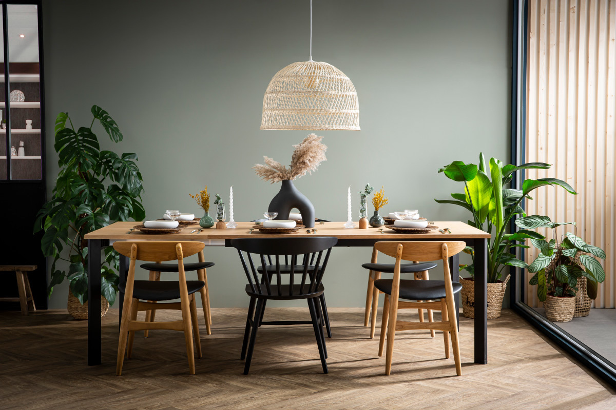 Table � manger extensible placage ch�ne et m�tal L162-232 cm MEEVLA