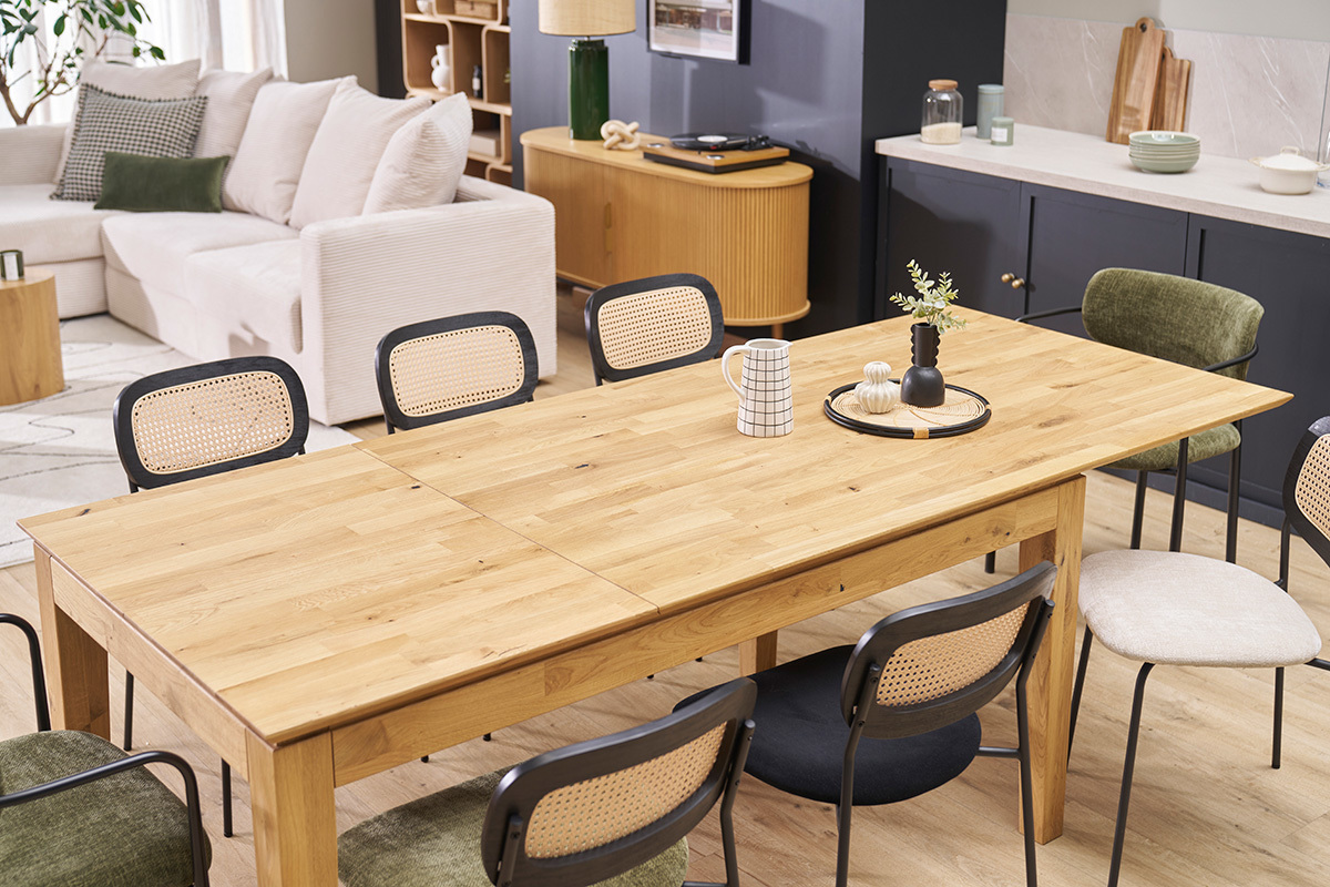 Table � manger extensible rectangulaire en bois clair ch�ne massif L160-220 cm YULIA