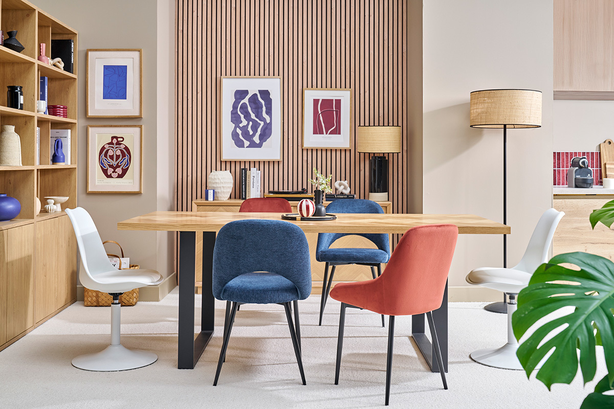 Table � manger rectangulaire finition bois ch�ne et m�tal noir L200 cm MAGDA