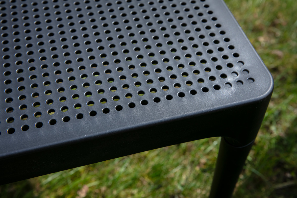 Table basse design int�rieur / ext�rieur noir OSKOL