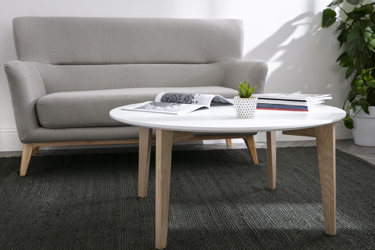 Table basse design laqu�e blanc mat et bois naturel LARGO