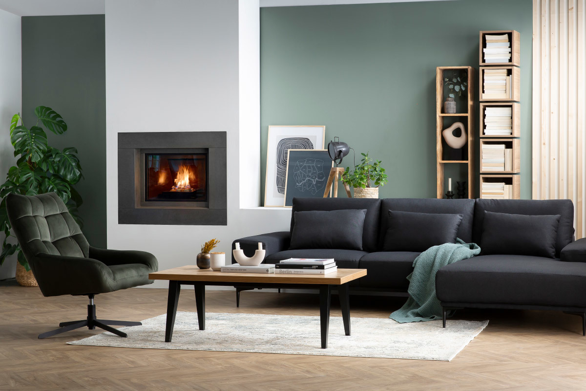 Table basse motif chevron finition ch�ne et pieds noirs TRAVIS