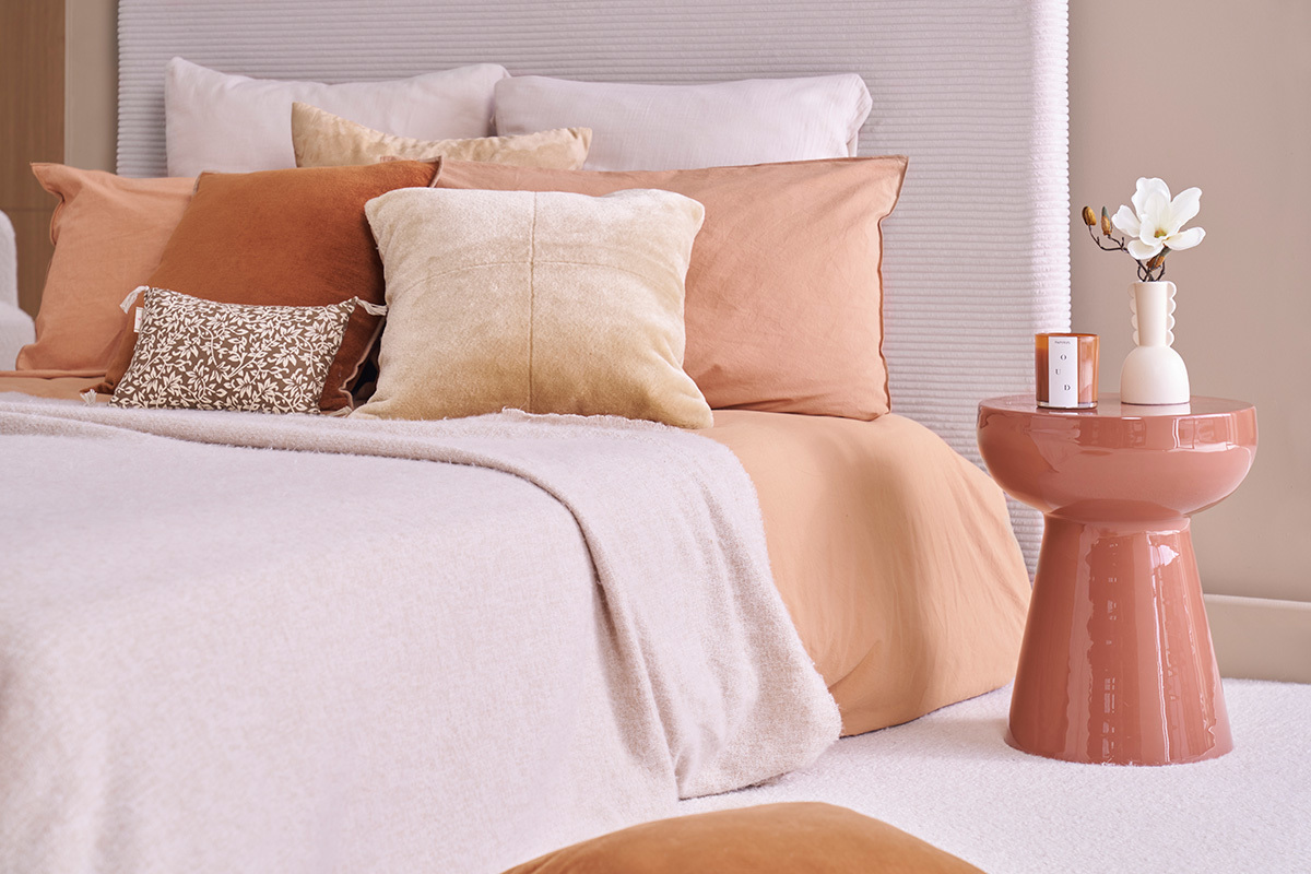 Table d'appoint ronde en m�tal �maill� terracotta D34 cm MOGOU